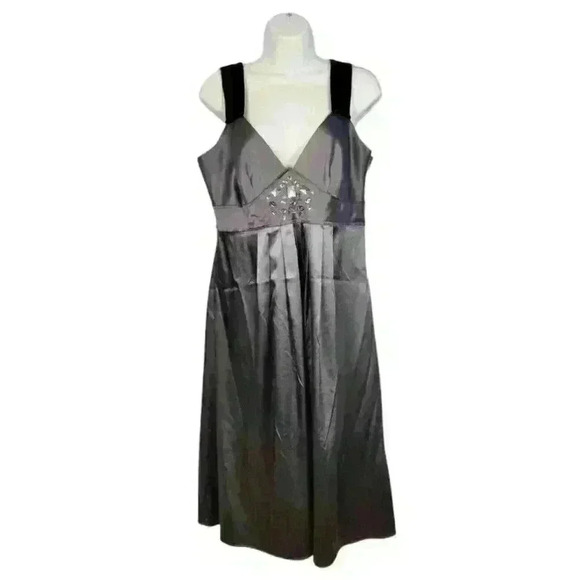 SIMPLY VERA Woman's GUNSMOKE GREY Fitted Side Zip Shimmery STRETCH size 10 - Picture 2 of 8